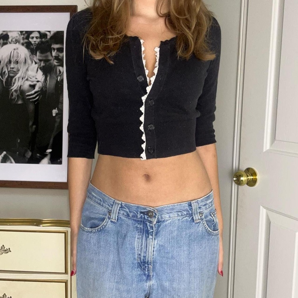 Y2K vintage black cropped button up cardigan sweater with lace trim